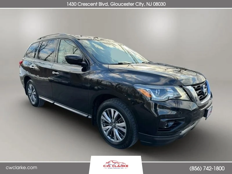 2017 Nissan Pathfinder 4th Gen - Image 3 of 12