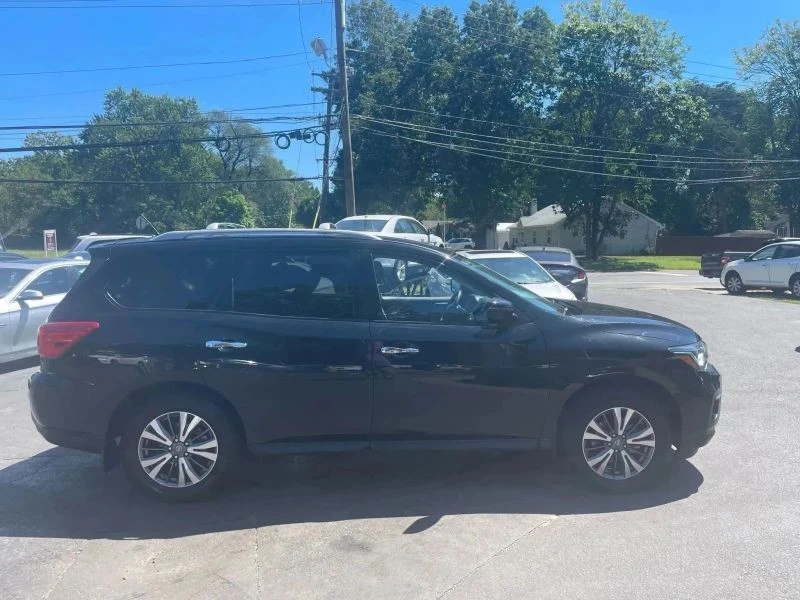 2017 Nissan Pathfinder 4th Gen - Image 2 of 12