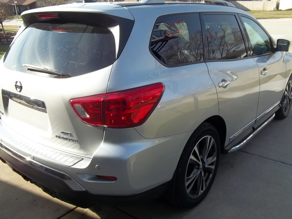 2017 Nissan Pathfinder 4th Gen - Image 6 of 21