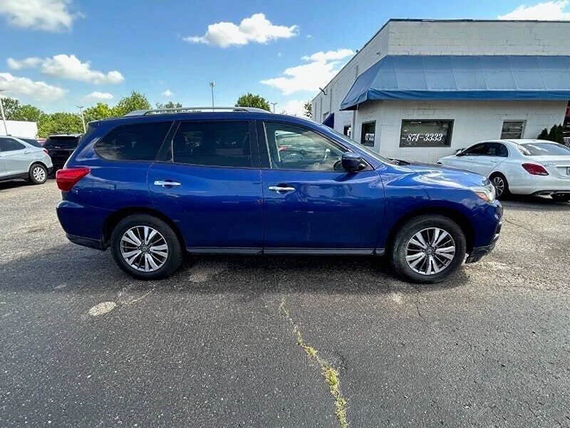 2017 Nissan Pathfinder 4th Gen - Image 11 of 11