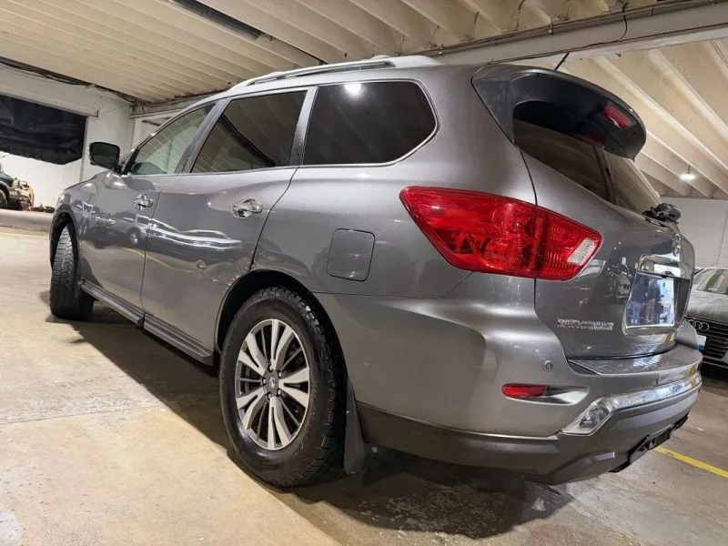 2017 Nissan Pathfinder 4th Gen - Image 3 of 12