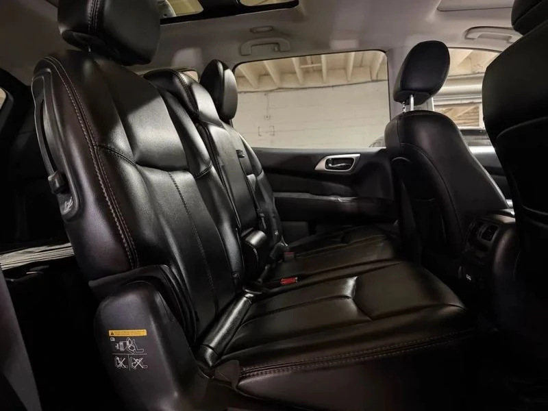 2017 Nissan Pathfinder 4th Gen - Image 11 of 12