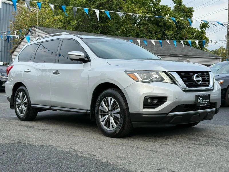 2017 Nissan Pathfinder 4th Gen - Image 3 of 12