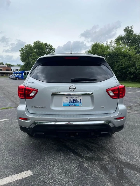 2017 Nissan Pathfinder 4th Gen - Image 5 of 20