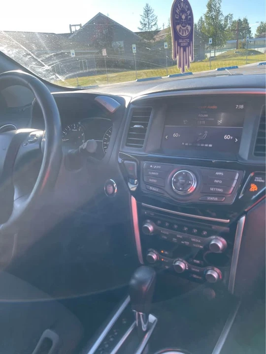 2017 Nissan Pathfinder 4th Gen - Image 10 of 10