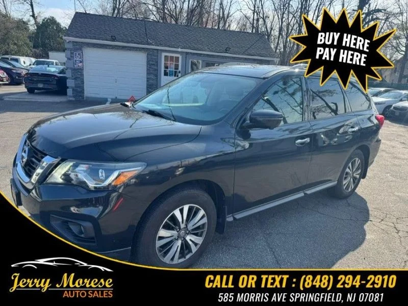 2017 Nissan Pathfinder 4th Gen - Image 2 of 12