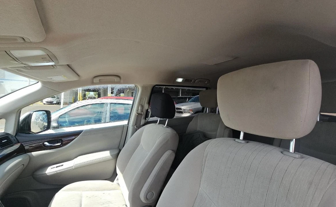 2017 Nissan Quest - Image 15 of 17