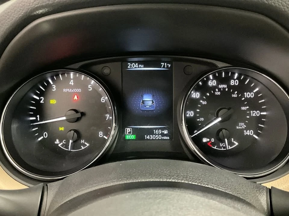 2017 Nissan Rogue - Image 12 of 16