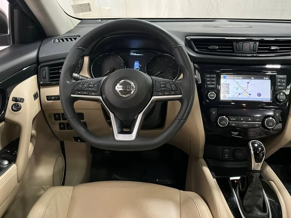 2017 Nissan Rogue - Image 5 of 16