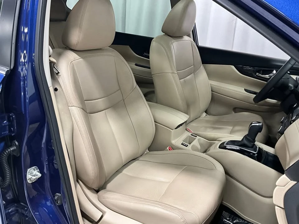 2017 Nissan Rogue - Image 7 of 16