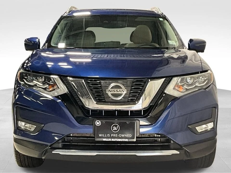2017 Nissan Rogue - Image 2 of 16