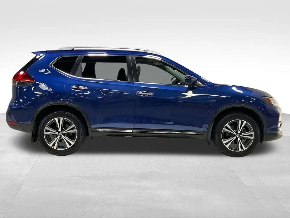 2017 Nissan Rogue - Image 3 of 16
