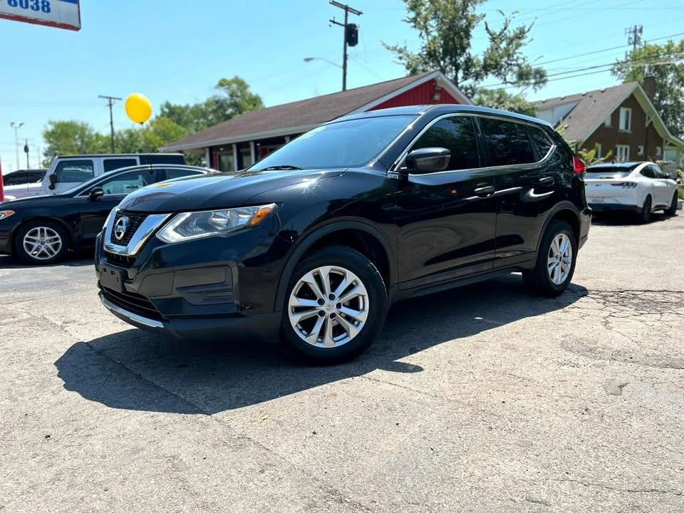 2017 Nissan Rogue - Image 2 of 20