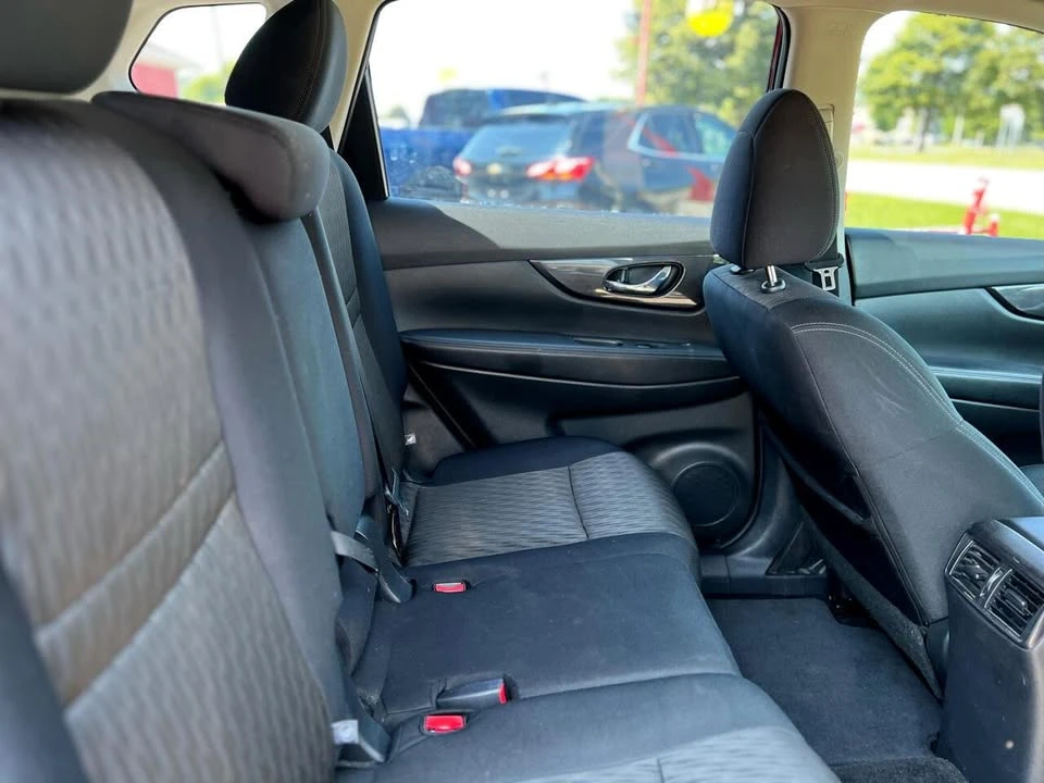 2017 Nissan Rogue - Image 7 of 20
