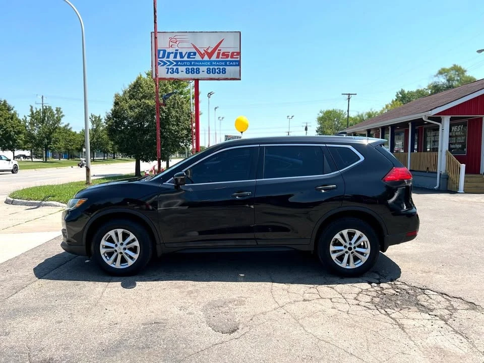 2017 Nissan Rogue - Image 3 of 20