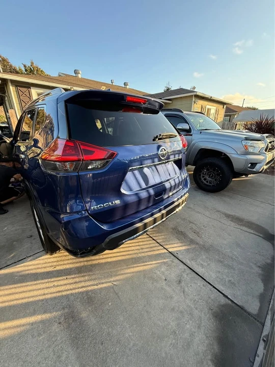 2017 Nissan Rogue - Image 2 of 6