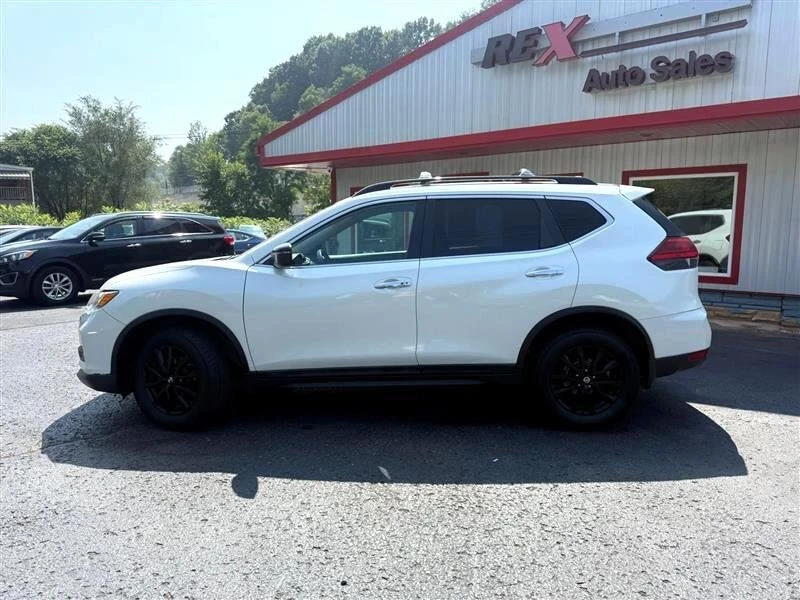 2017 Nissan Rogue - Image 2 of 18