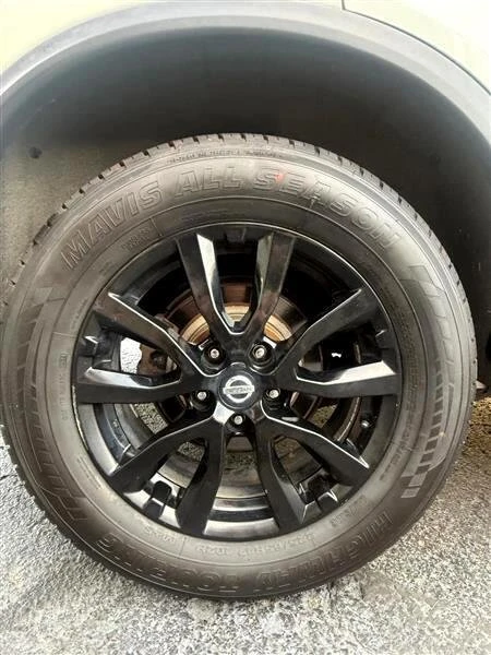 2017 Nissan Rogue - Image 18 of 18
