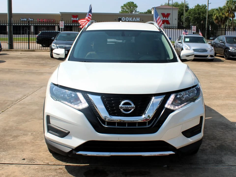 2017 Nissan Rogue - Image 9 of 20