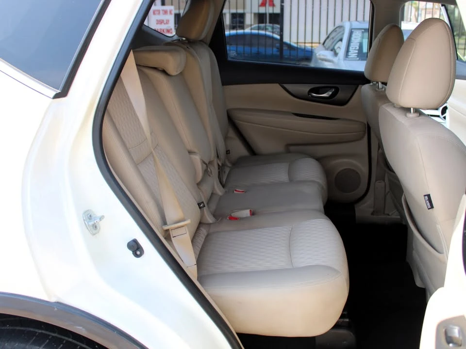 2017 Nissan Rogue - Image 20 of 20