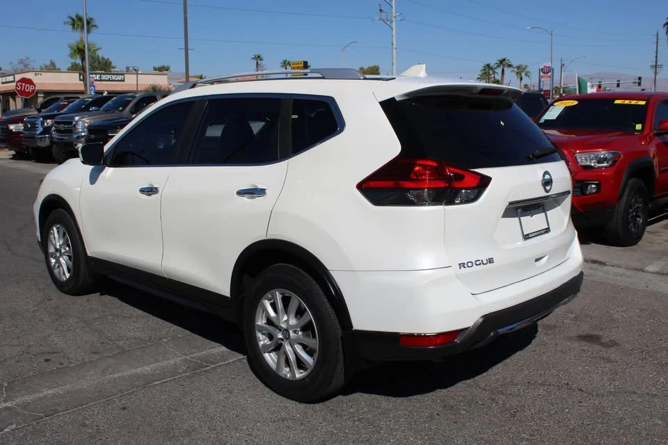 2017 Nissan Rogue - Image 7 of 20