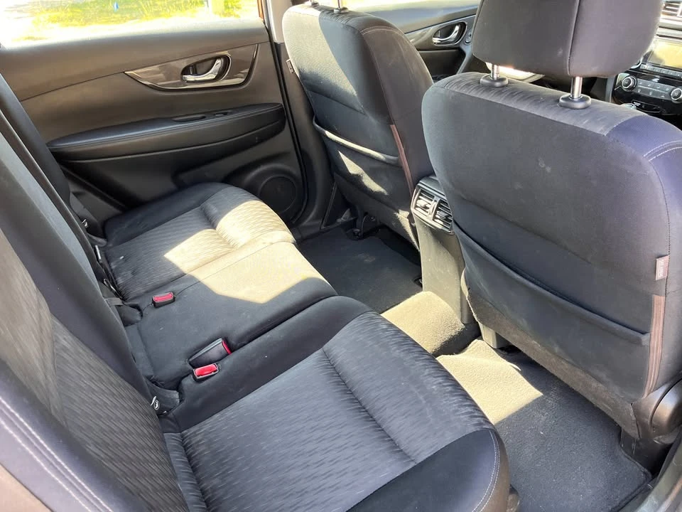 2017 Nissan Rogue - Image 7 of 8