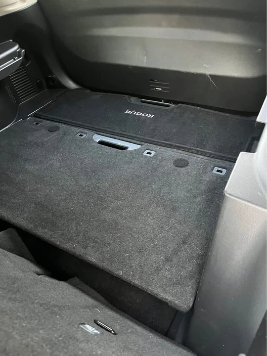 2017 Nissan Rogue - Image 11 of 12