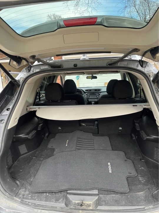 2017 Nissan Rogue - Image 5 of 5