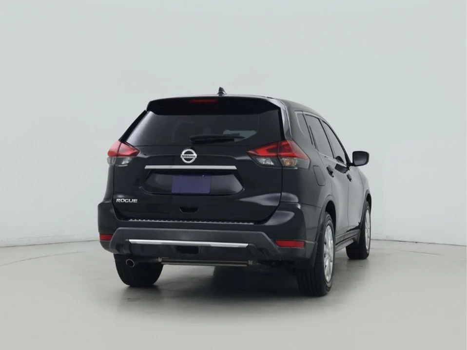 2017 Nissan Rogue - Image 14 of 20