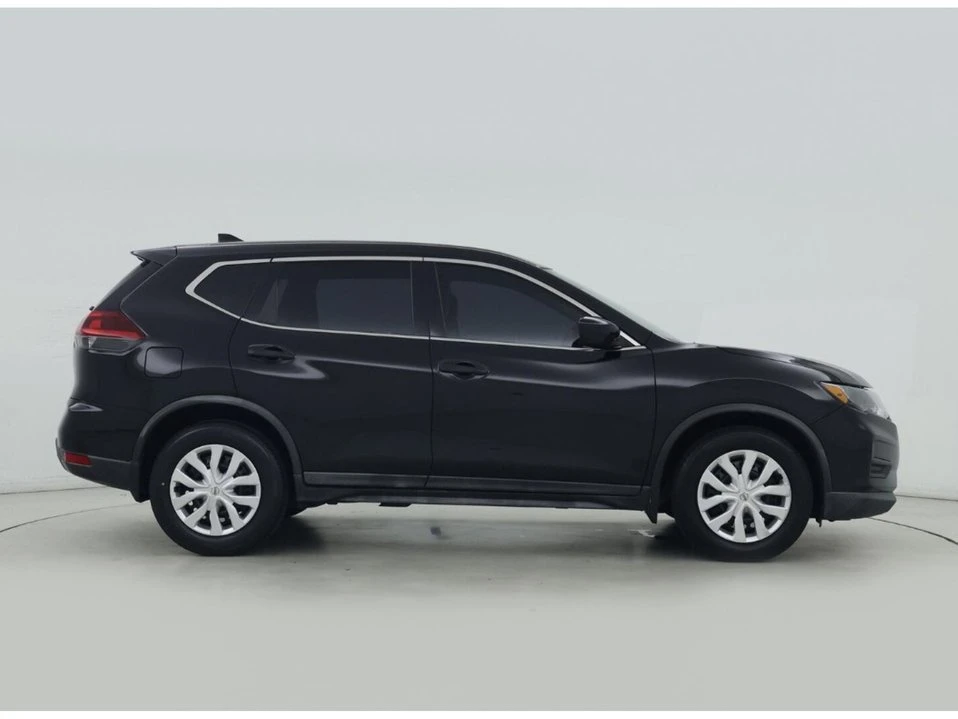 2017 Nissan Rogue - Image 17 of 20