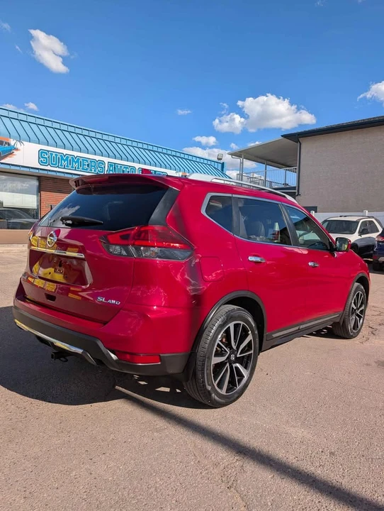 2017 Nissan Rogue - Image 7 of 19