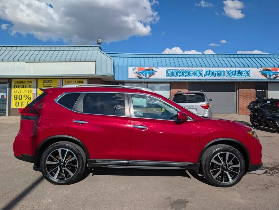 2017 Nissan Rogue - Image 4 of 19