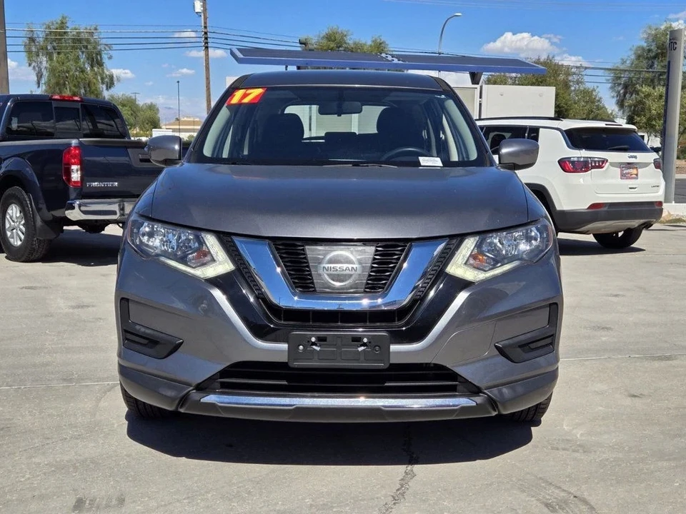 2017 Nissan Rogue - Image 3 of 18