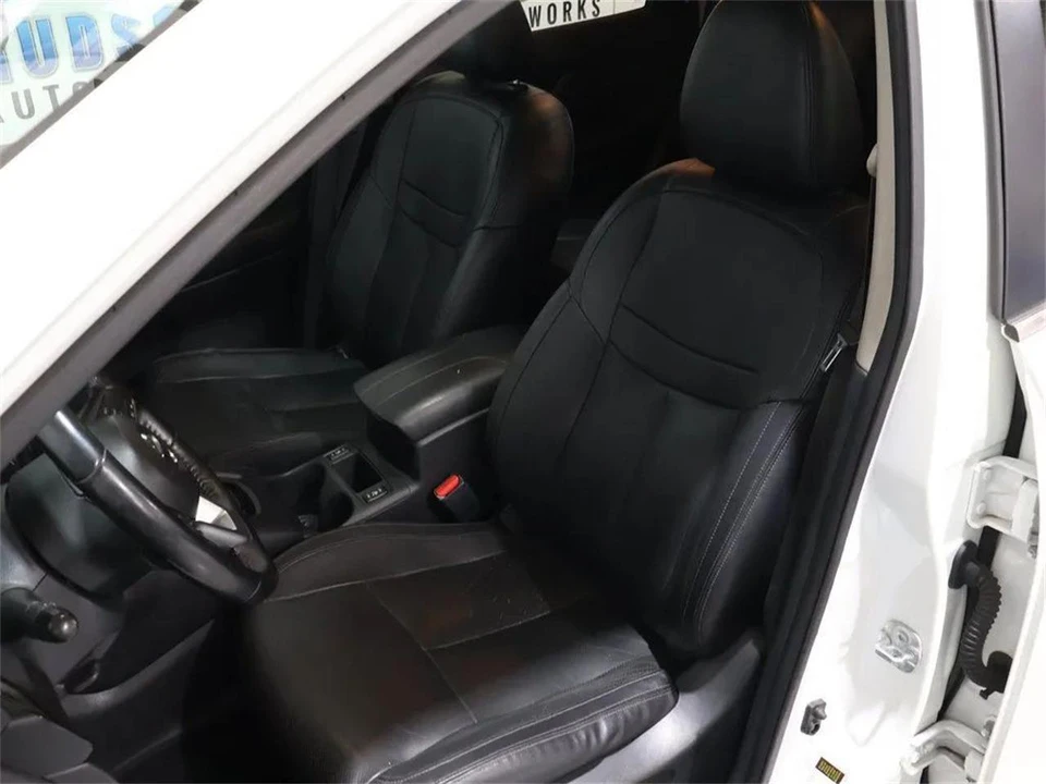 2017 Nissan Rogue - Image 12 of 31