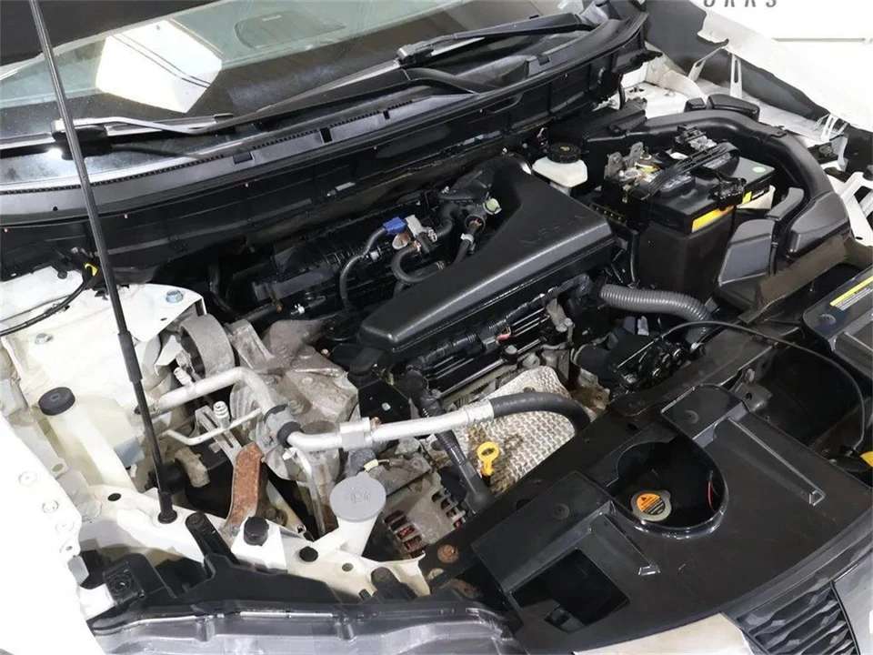 2017 Nissan Rogue - Image 30 of 31