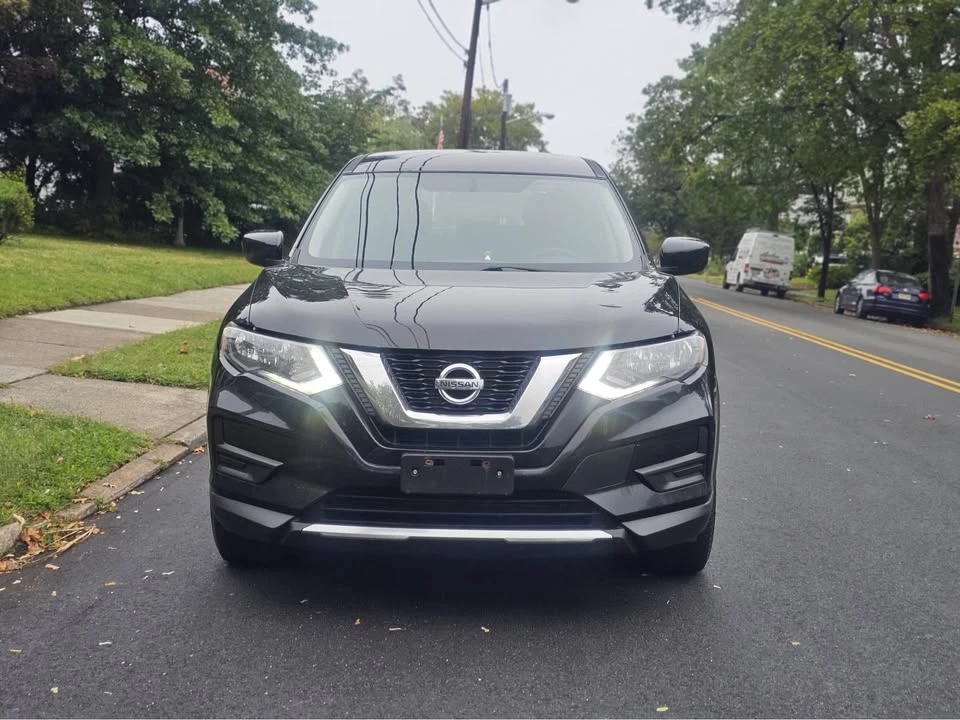 2017 Nissan Rogue - Image 12 of 13