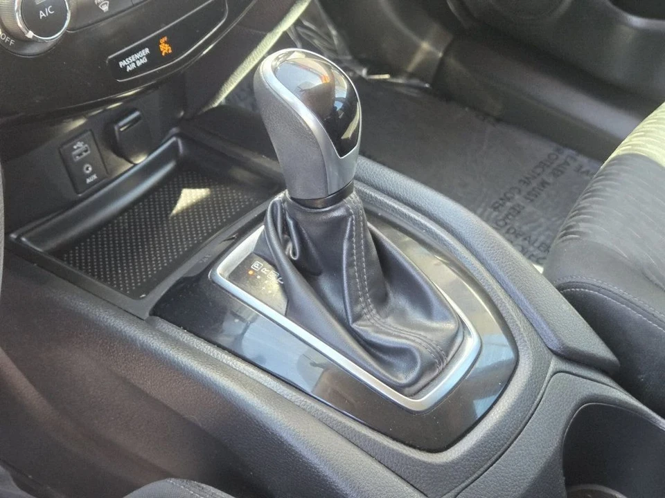 2017 Nissan Rogue - Image 19 of 19