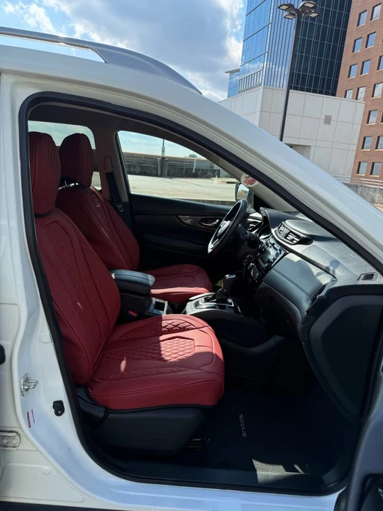 2017 Nissan Rogue - Image 9 of 13