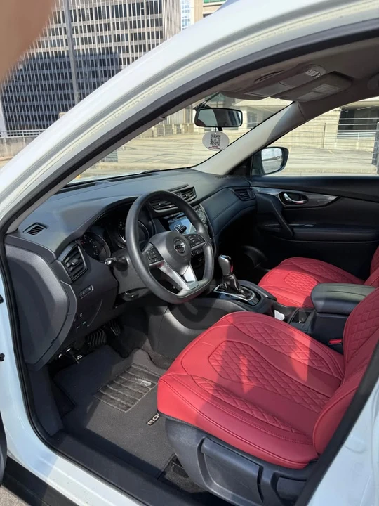2017 Nissan Rogue - Image 12 of 13