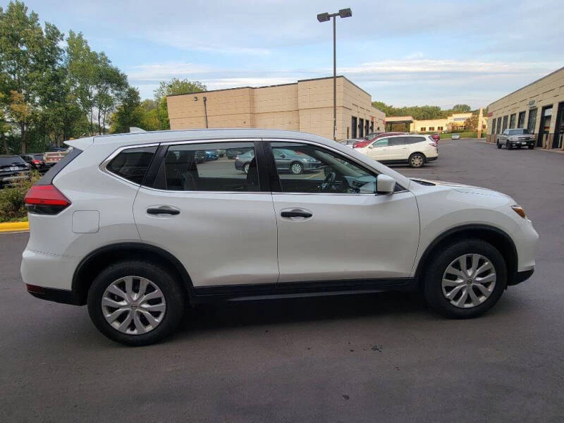 2017 Nissan Rogue - Image 6 of 20