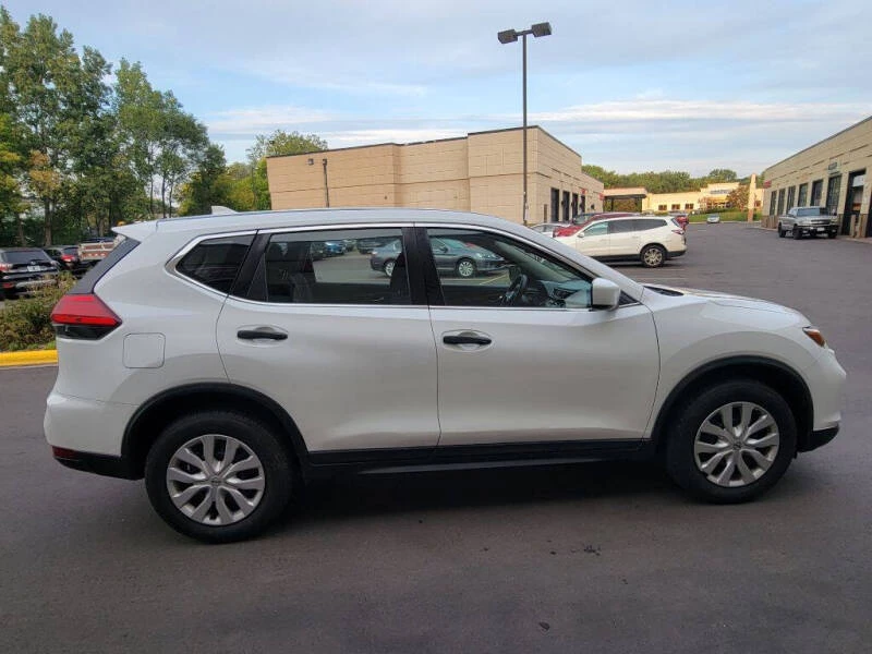 2017 Nissan Rogue - Image 5 of 20