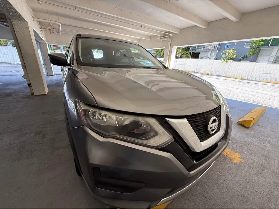 2017 Nissan Rogue - Image 3 of 10