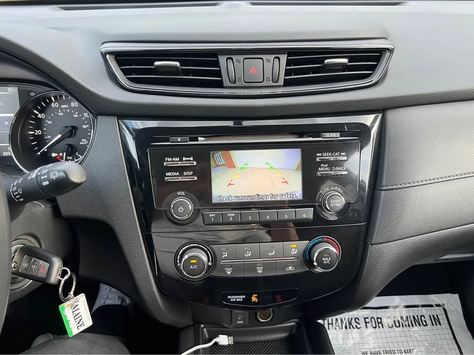 2017 Nissan Rogue - Image 11 of 11