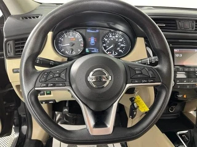 2017 Nissan Rogue - Image 9 of 14
