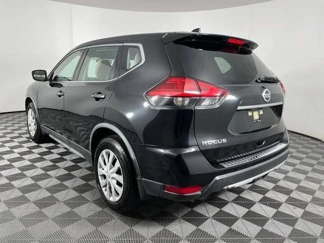 2017 Nissan Rogue - Image 4 of 14