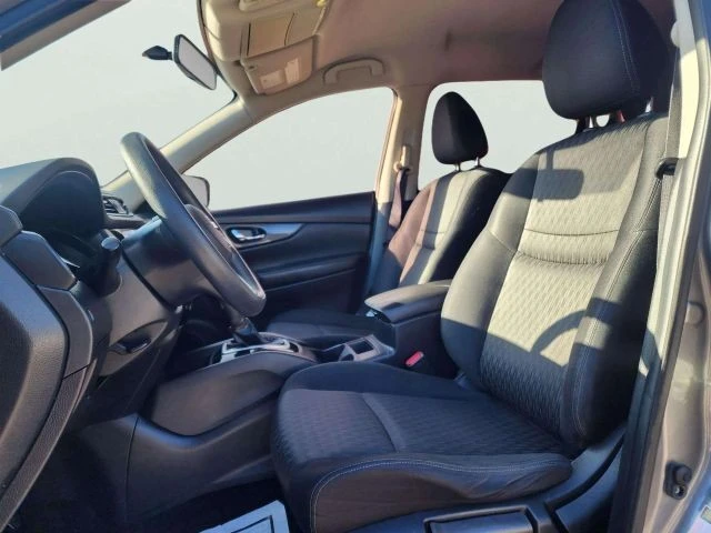2017 Nissan Rogue - Image 13 of 21