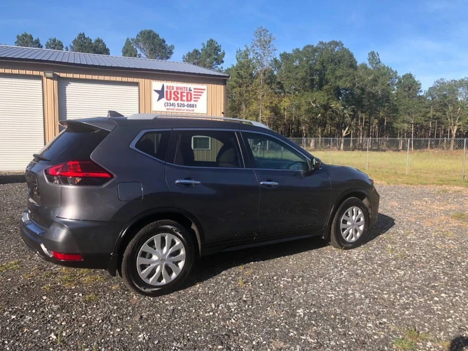 2017 Nissan Rogue - Image 9 of 21