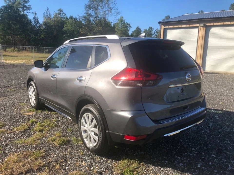 2017 Nissan Rogue - Image 5 of 21