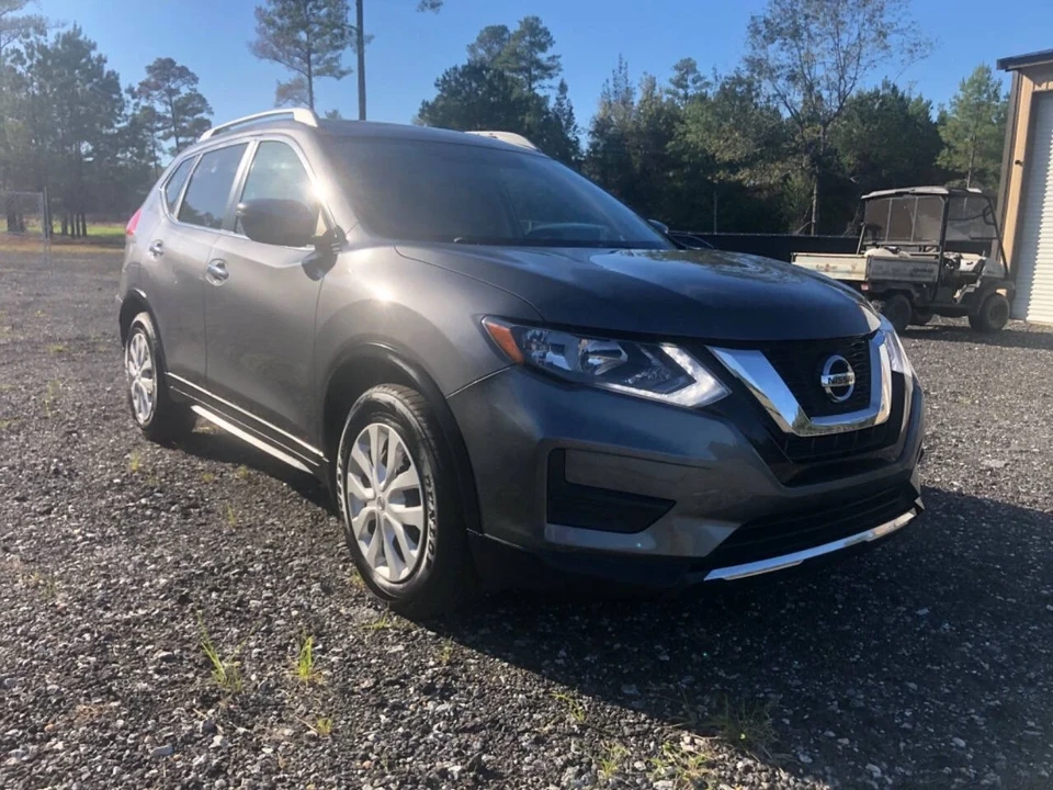 2017 Nissan Rogue - Image 11 of 21