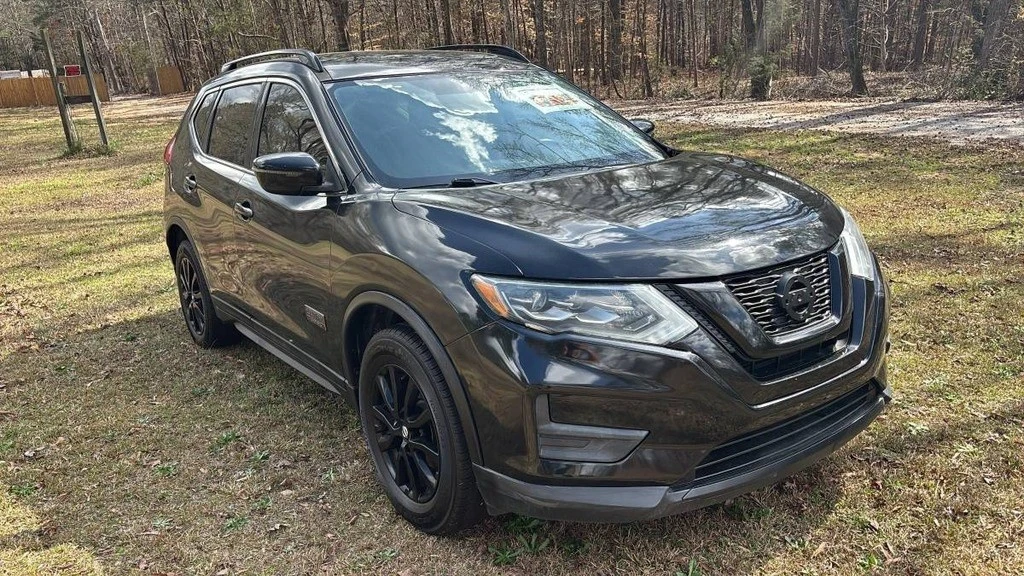 2017 Nissan Rogue - Image 3 of 12